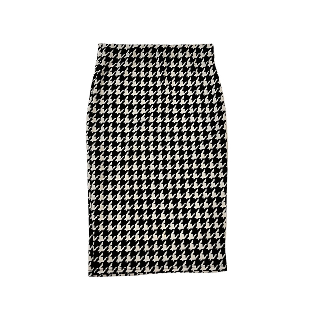 Classic Houndstooth Pencil Skirt Size Medium ( M ) Color black and white